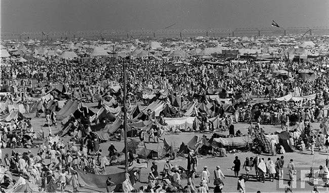 finding-the-pictures-for-you-of-the-first-kumbh-mela-of-india