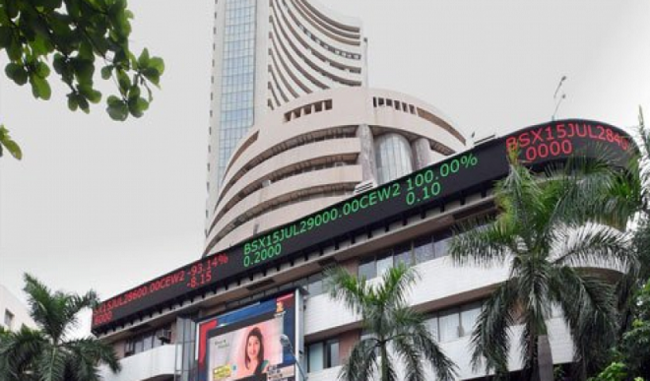 sensex-down-106-points-in-early-trade-before-quarter-results-of-companies