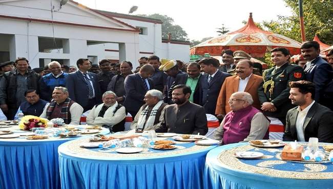 nda-leader-in-bihar-on-makar-sankranti-included-in-curd-and-chapatis-banquet