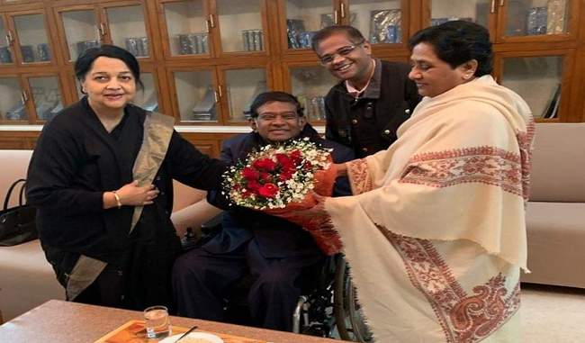 mayawati-and-ajit-jogi-meet-for-the-first-time-after-the-defeat-in-chhattisgarh