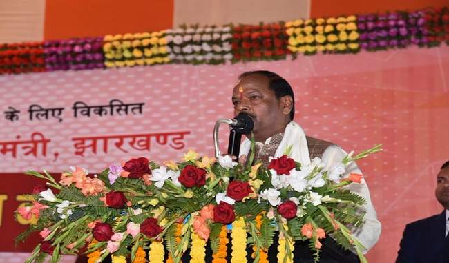 first-rehabilitation-then-displacement-this-is-the-policy-of-the-government-says-raghubar-das