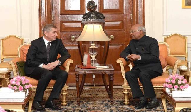 india-and-czech-republic-should-develop-defence-equipments-together-says-kovind