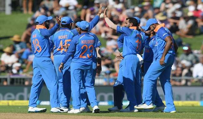 india-s-spectacular-start-in-new-zealand-defeated-hosts-by-eight-wickets