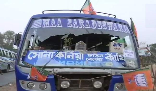 trinamool-congress-and-bjp-workers-clash-after-amit-shah-s-rally
