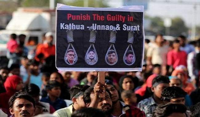 fear-and-pain-of-a-child-s-family-of-kathua-case-cannot-end-after-a-year