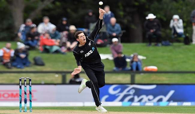 we-need-to-take-wickets-in-the-middle-overs-says-mitchell-santner