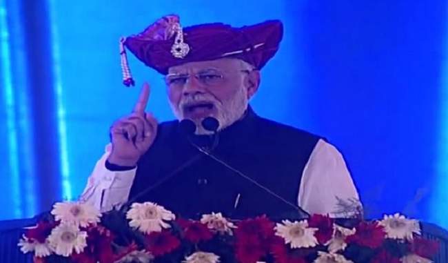 stopped-people-from-looting-so-they-formed-mahagatbandhan-says-pm-modi