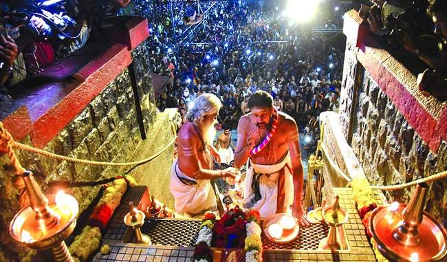 are-not-part-of-any-agenda-say-two-women-who-visited-sabarimala