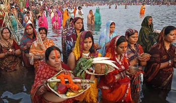 सूर्य देव और उनकी बहन छठ देवी की उपासना का पर्व है छठ पूजा