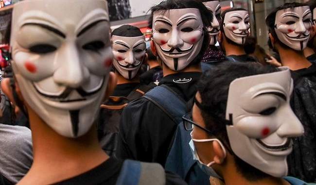 hong-kong-protesters-appeared-in-court-for-the-first-time-in-the-mask-ban-case