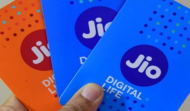 jio-accuses-other-telecom-companies-says-hidden-fees-charged-from-customers