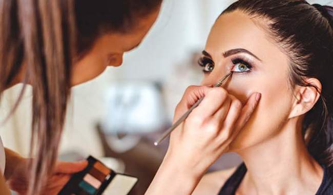 career-options-in-the-beauty-industry-in-hindi