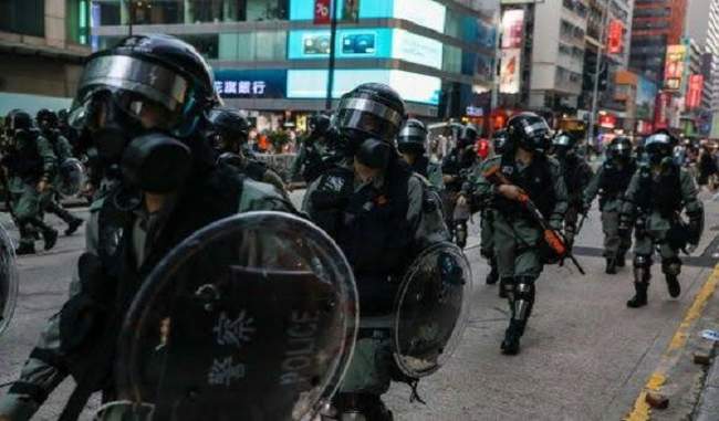 hong-kong-court-bans-publishing-personal-details-of-police