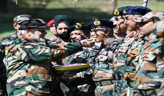 modi-celebrated-diwali-with-soldiers-in-rajouri