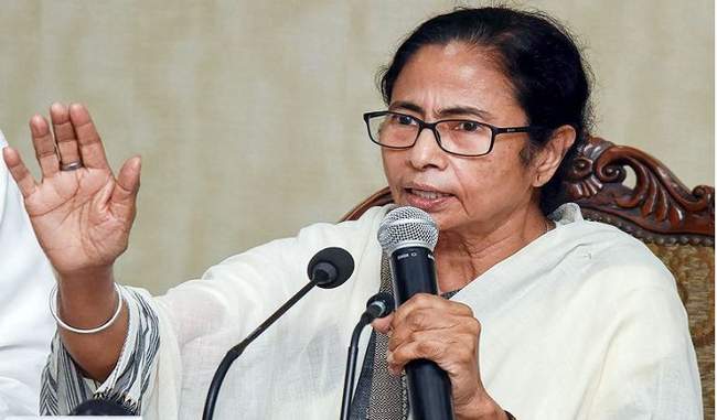all-possible-help-will-be-provided-to-the-families-of-the-five-laborers-killed-in-kashmir-mamta