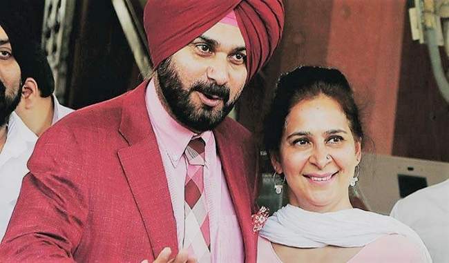 congress-navjot-kaur-wife-of-navjot-singh-sidhu-has-resigned-from-the-party