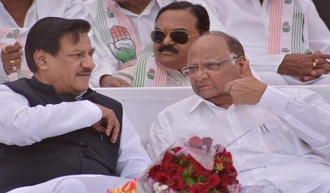 the-booming-power-in-maharashtra-was-a-meeting-of-congress-leaders-with-pawar