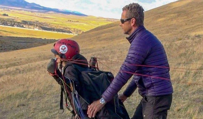 know-the-career-detail-about-paragliding-instructor-in-hindi