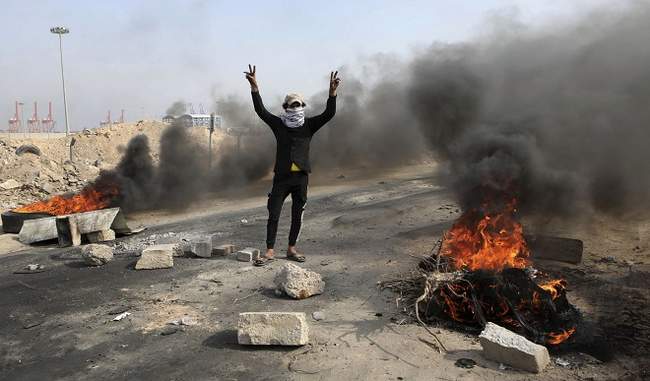 iraq-s-major-port-closed-again-six-protesters-killed-in-baghdad