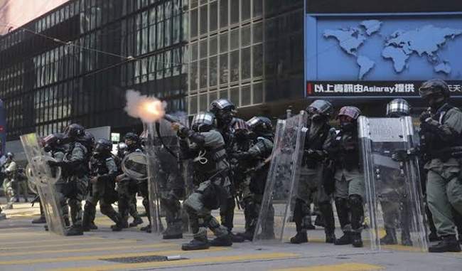 hong-kong-police-opened-fire-on-protesters