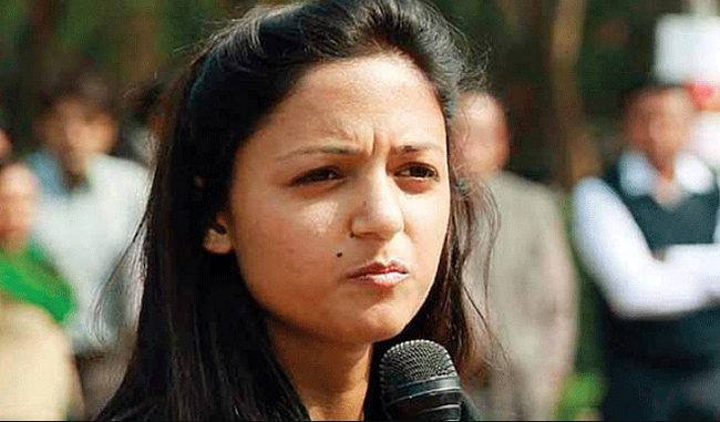 treason-case-court-directs-to-give-10-days-notice-to-shehla-rashid