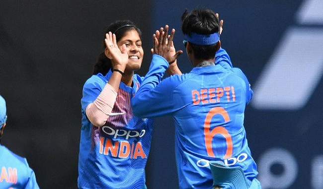 indian-women-s-cricket-team-defeated-west-indies-4-0-ahead-in-t20-series