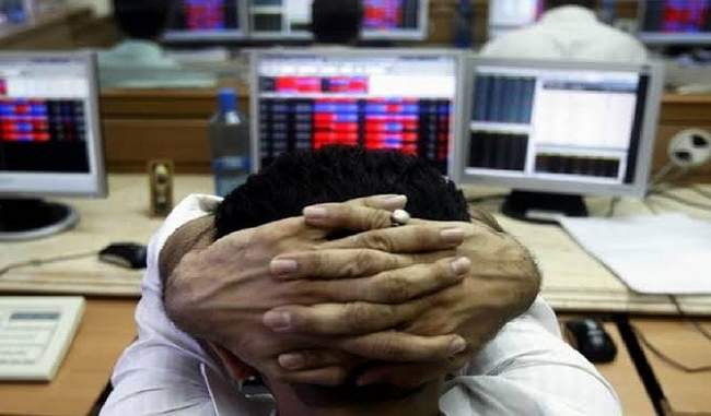 stock-market-closed-down-sensex-tumbled-216-points-and-bank-shares-fell