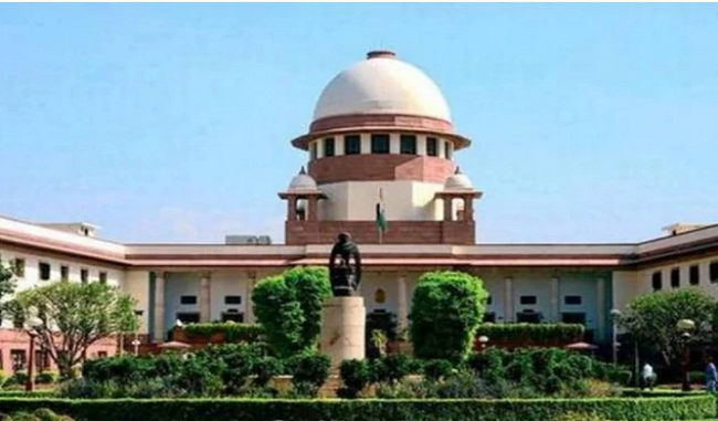 the-supreme-court-will-hear-today-against-the-governor-s-decision-to-administer-oath-to-fadnavis