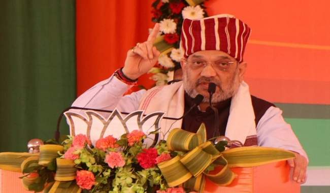 thanks-cm-for-freeing-state-of-naxalism-amit-shah-told-to-raghubar-das