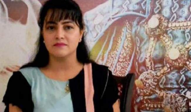 honeypreet-s-problem-getting-reduced-bail-granted-after-withdrawal-of-sedition