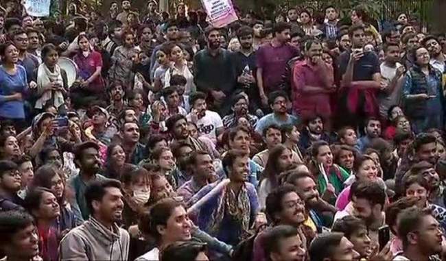 high-level-committee-recommends-reduction-in-required-service-fee-for-jnu-students
