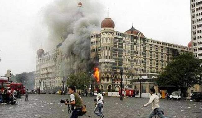 devendra-fadnavis-paid-tribute-to-the-11th-anniversary-of-26-11-attack devendra-fadnavis-paid-tribute-to-the-11th-anniversary-of-26-11-attack