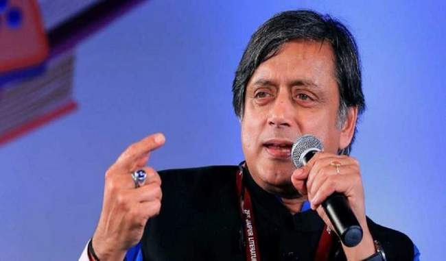 a-crumbling-gang-exists-and-is-running-the-government-says-shashi-tharoor
