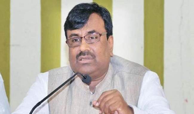 bjp-against-forming-minority-govt-in-maharashtra-says-mungantiwar