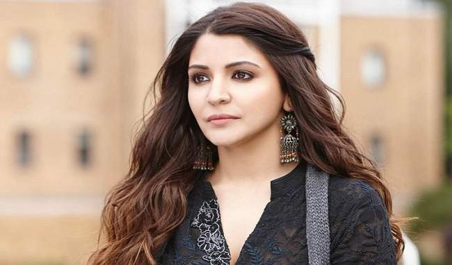 anushka-sharma-became-emotional-after-leaving-the-world-of-this-special-person