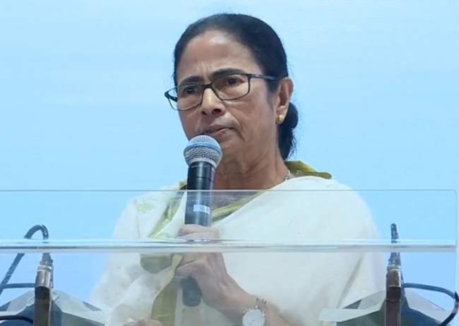 nobody-will-let-anyone-become-a-refugee-due-to-nrc-and-cab-says-mamta-banerjee