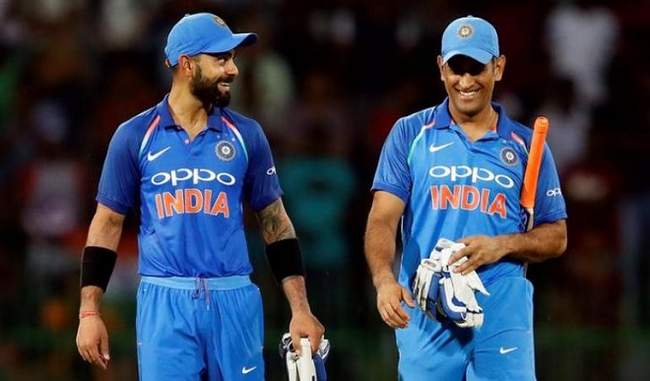 cricket-australia-website-selected-kohli-dhoni-s-decade-test-and-odi-captain