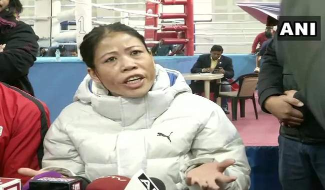 mary-kom-did-not-join-hands-with-zarine-after-winning-the-match