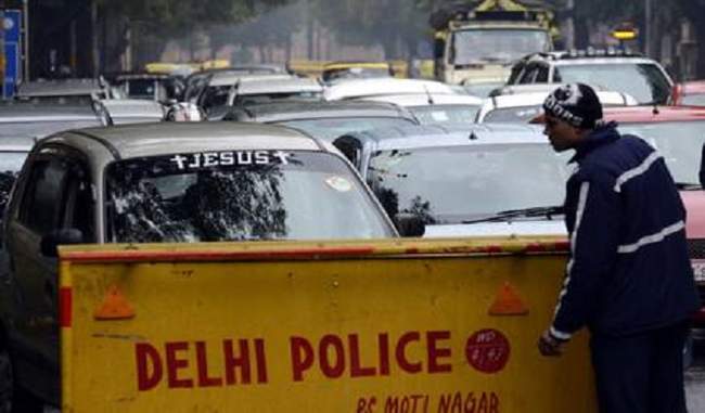 delhi-police-shut-down-entry-exit-and-exit-at-three-metro-stations-due-to-protests-and-marches
