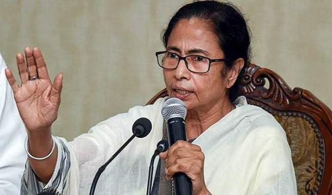 centre-stopped-railway-services-in-bengal-over-one-or-two-minor-incidents-says-mamata-banerjee