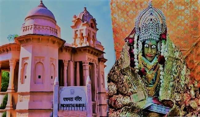 statue-of-maa-lakshmi-is-present-in-mp-which-changes-color-3-times-a-day statue-of-maa-lakshmi-is-present-in-mp-which-changes-color-3-times-a-day