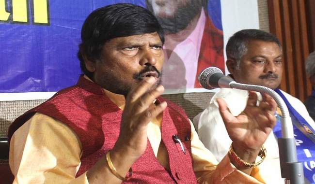 do-not-agree-with-bhagwats-everyone-is-hindu-view-says-ramdas-athawale