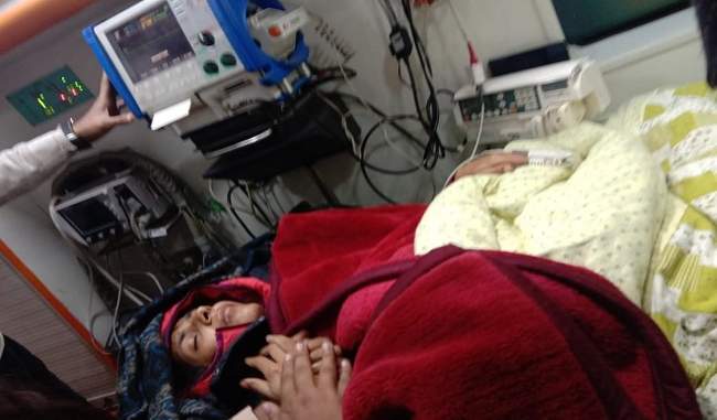 dcw-chief-swati-maliwal-falls-unconscious-hospitalised