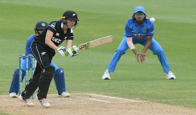 new-zealand-women-team-defeated-india-in-third-and-final-one-day