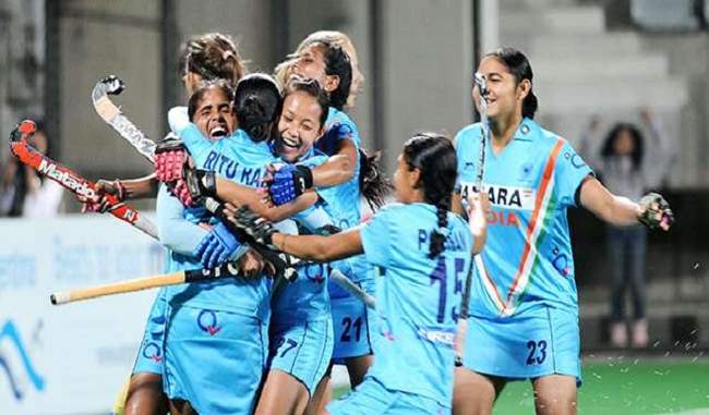 9th-women-s-national-hockey-championship-win-on-the-opening-day