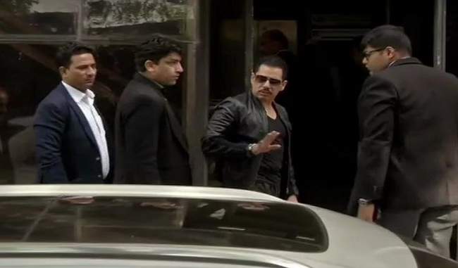 robert-vadra-appeared-before-ed-for-the-second-consecutive-day-for-questioning