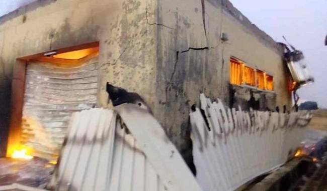 nigerian-election-office-fire-before-polling