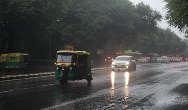 heavy-rain-from-the-morning-in-the-delhi-ncr-the-weather-is-pleasant