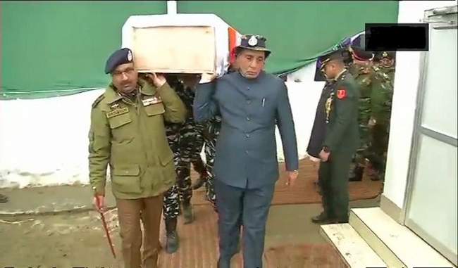 home-minister-rajnath-singh-commemorates-the-martyr-dead-body