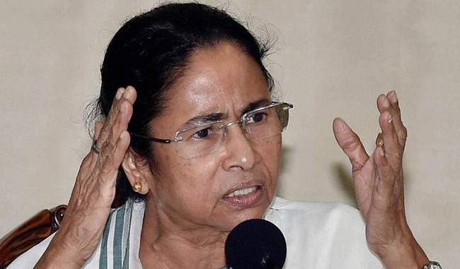 bjp-is-spreading-rumors-about-thieves-mamata-says